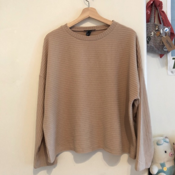 Forever 21 Tops - Forever 21 Lounge Sweater